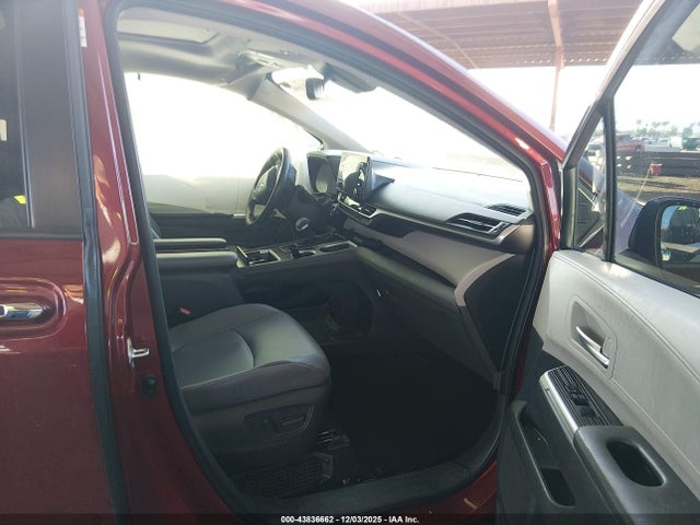 2021 TOYOTA SIENNA 5TDYRKEC5MS026670 Photo 4