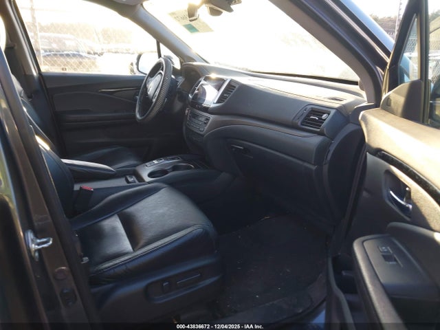 5FNYF6H00HB000022 Honda Pilot Elite