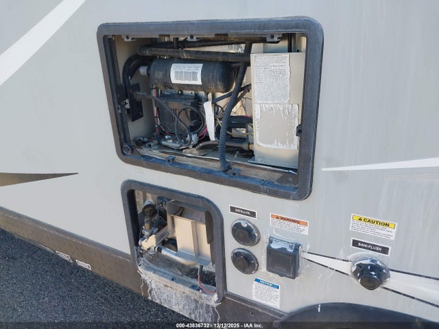 7HN3BEH21KP468881 Genesis Supreme 26&#039;