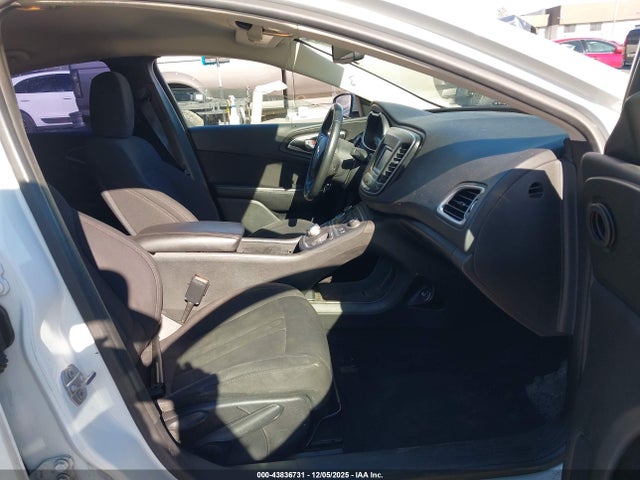 Aukcja sprzedaży 2015 Chrysler 200 Limited, vin: 1C3CCCAB3FN666906, numer aukcji: 43836731