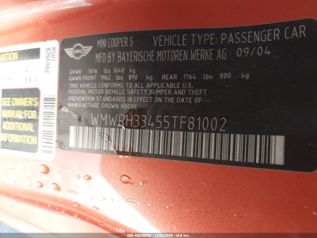 2005 MINI COOPER S WMWRH33455TF81002 Photo 8