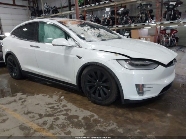 2017 TESLA MODEL X 5YJXCBE2XHF054527