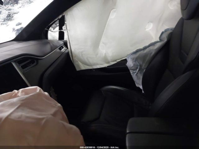 2017 TESLA MODEL X 5YJXCBE2XHF054527 Photo 4