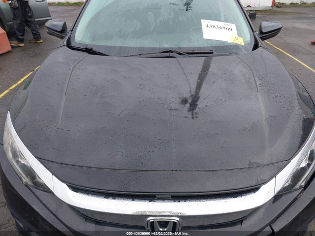 Honda l15b7 2018 JHMFC1F77JX041180 Image 10
