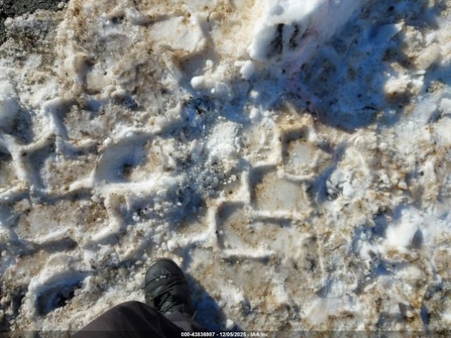 2025 SUBARU CROSSTREK JF2GUHDC3SH243636 Photo 3