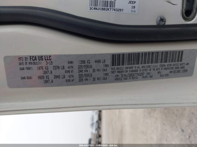 2019 JEEP COMPASS 3C4NJCBB2KT743297 Photo 8