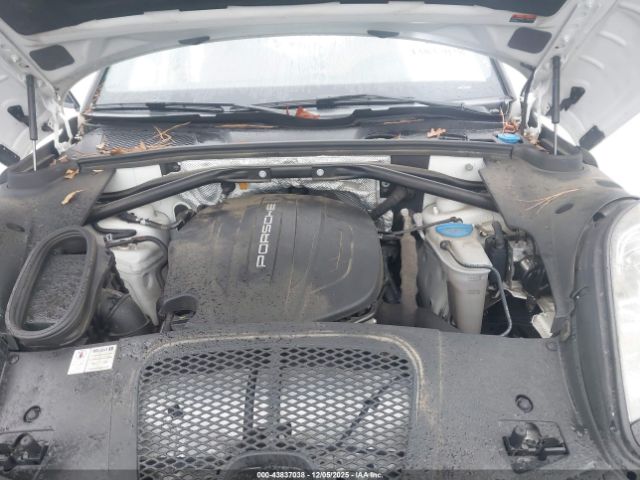 2017 PORSCHE MACAN WP1AA2A51HLB06683 Photo 9