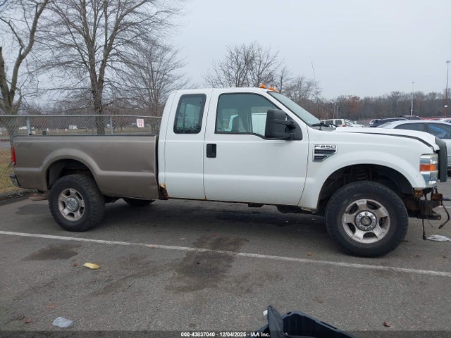 2008 Ford F-250 Fx4/lariat/xl/xlt მანქანა იყიდება აუქციონზე, vin: 1FTSX21578EA54145, აუქციონის ნომერი: 43837040