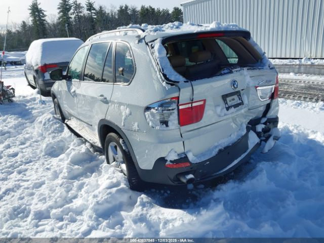 2010 BMW X5 5UXFE4C57AL384674 Photo 2