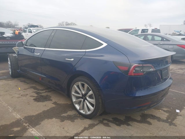 2019 TESLA MODEL 3 5YJ3E1EA9KF311646 Photo 2