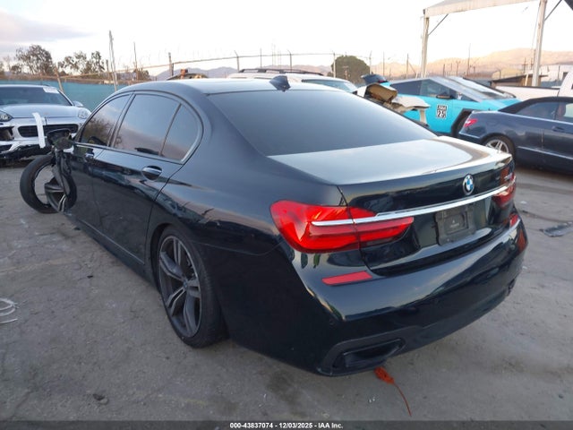 WBA7E2C59KB218235 BMW 740I