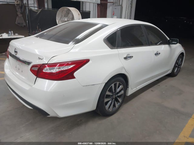 1N4AL3AP5HC159430 Nissan Altima 2.5 Sv