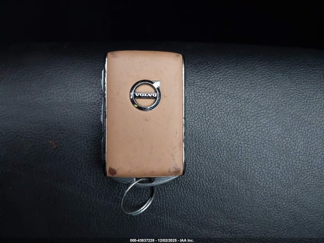 2021 VOLVO S60 7JRA22TK1MG080625 Photo 10