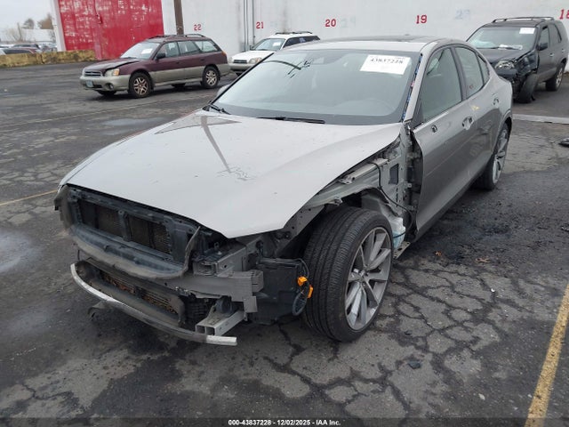 2021 VOLVO S60 7JRA22TK1MG080625 Photo 5
