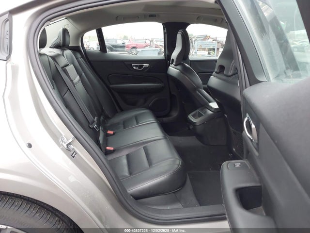 2021 VOLVO S60 7JRA22TK1MG080625 Photo 7