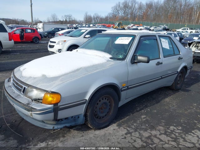 1998 SAAB 9000 YS3CF68M4W1000956 Photo 1
