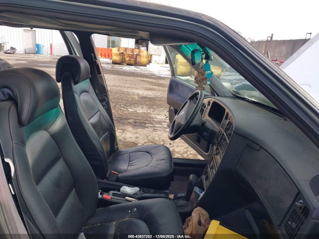 1998 SAAB 9000 YS3CF68M4W1000956 Photo 4