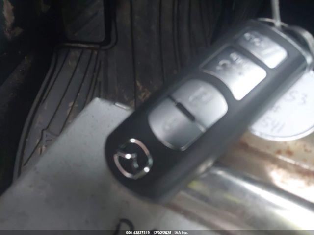 2017 MAZDA MAZDA6 JM1GL1V53H1113172 Photo 10