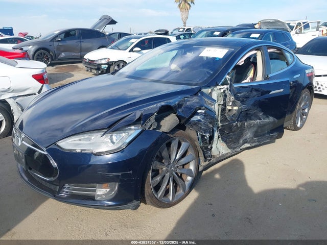 2013 TESLA MODEL S 5YJSA1CP0DFP05683 Photo 1