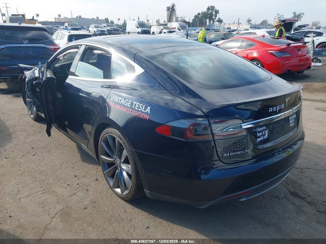 2013 TESLA MODEL S 5YJSA1CP0DFP05683 Photo 2