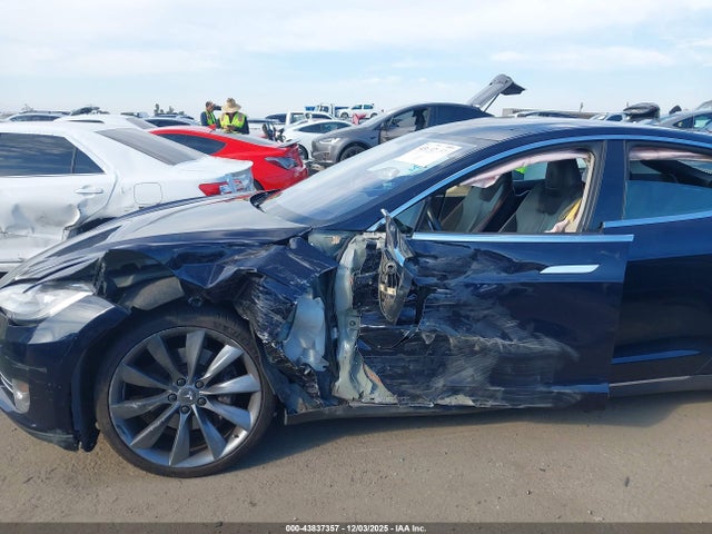 2013 TESLA MODEL S 5YJSA1CP0DFP05683 Photo 5