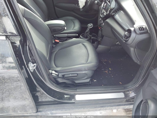 2019 MINI HARDTOP WMWXU1C50K2F82415 Photo 4