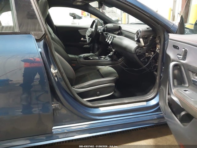 2023 MERCEDES-BENZ CLA 250 COUPE W1K5J4HB5PN328114 Photo 4