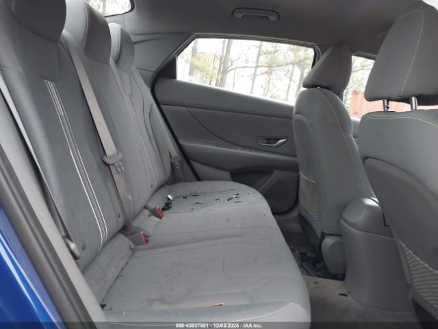 2022 HYUNDAI ELANTRA 5NPLS4AG8NH057311 Photo 7