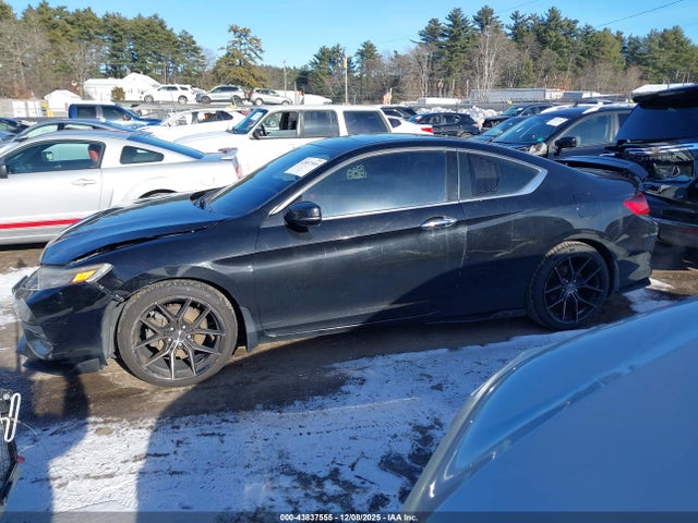 Honda Accord Touring 2016 1HGCT2B09GA004261 Image 14