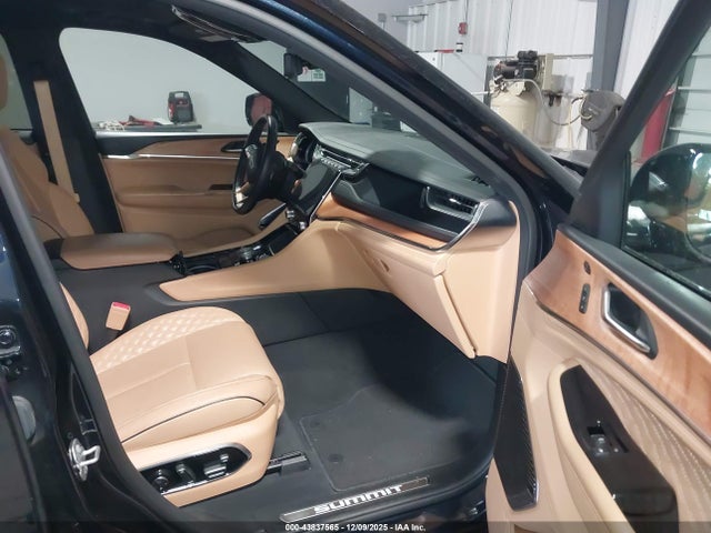 2023 JEEP GRAND CHEROKEE 4XE 1C4RJYE62P8808524 Photo 4