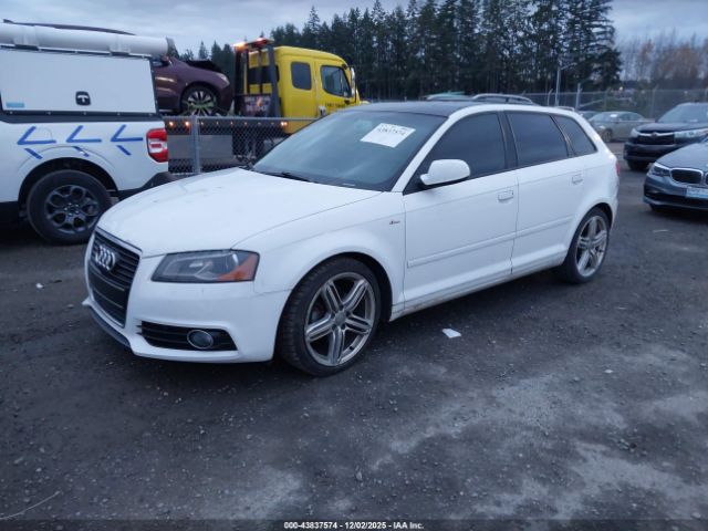 2011 AUDI A3 WAUKJAFM4BA138740 Photo 1