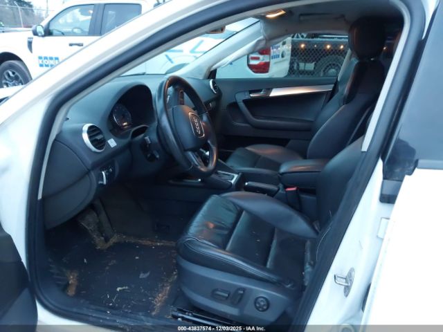 2011 AUDI A3 WAUKJAFM4BA138740 Photo 4