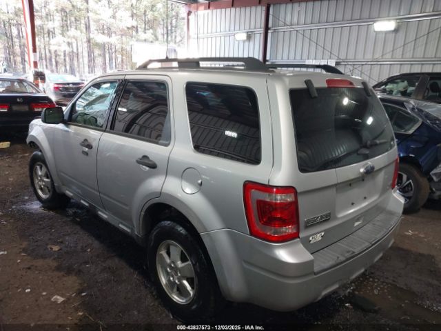 2012 FORD ESCAPE 1FMCU0DG3CKC12761 Photo 2