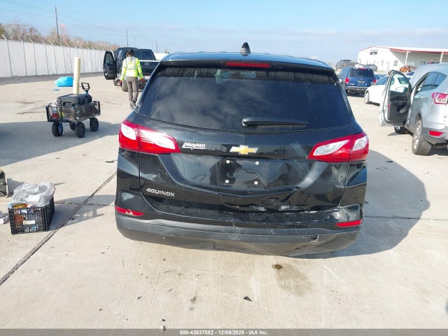 2GNAXHEV0K6231923 Chevrolet EQUINOX LS