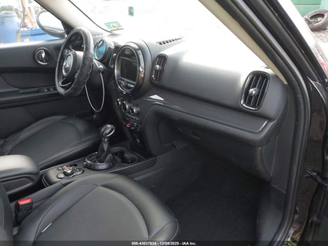 2017 MINI COUNTRYMAN WMZYV5C31H3E01450 Photo 4