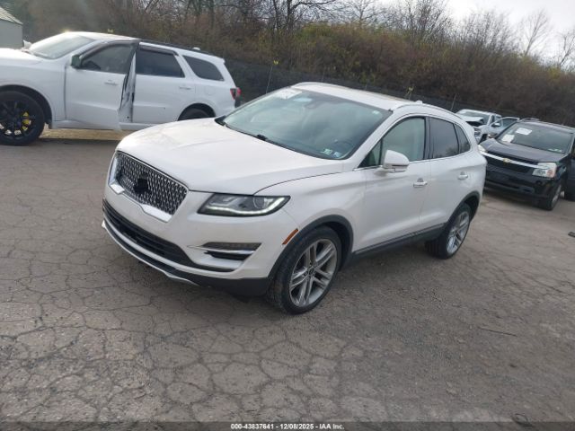 2019 LINCOLN MKC 5LMCJ3D98KUL43325 Photo 1