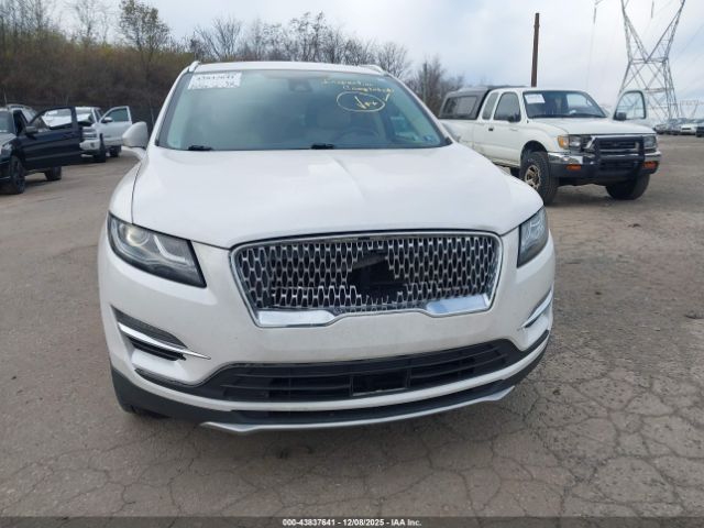 2019 LINCOLN MKC 5LMCJ3D98KUL43325 Photo 5