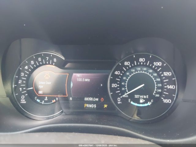 2019 LINCOLN MKC 5LMCJ3D98KUL43325 Photo 6