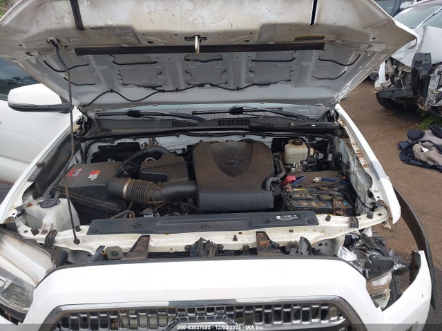 3TMCZ5AN9HM102058 Toyota Tacoma Trd Sport
