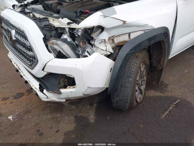 3TMCZ5AN9HM102058 Toyota Tacoma Trd Sport