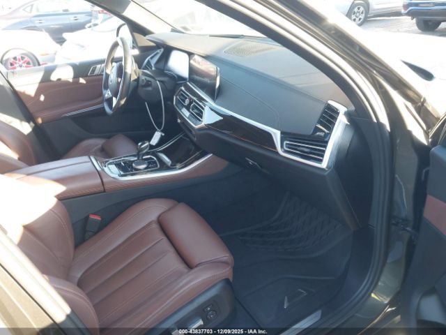 2020 BMW X5 5UXCR6C06L9D47805 Photo 4