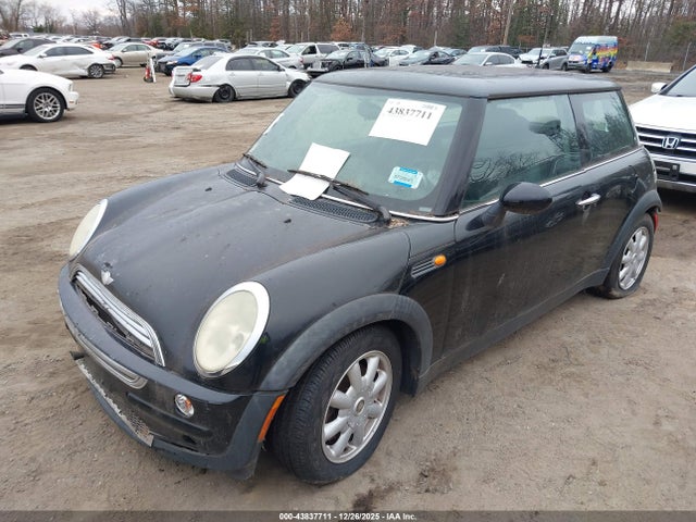 2003 MINI COOPER WMWRC33413TC45715 Photo 1