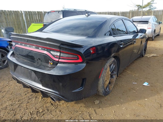 43837743 :رقم المزاد ، 2C3CDXGJXMH679127 vin ، 2021 Dodge Charger Scat Pack Rwd مزاد بيع
