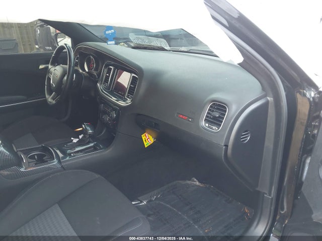 43837743 :رقم المزاد ، 2C3CDXGJXMH679127 vin ، 2021 Dodge Charger Scat Pack Rwd مزاد بيع
