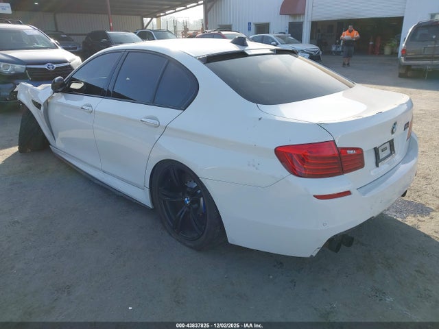BMW M5 2014 WBSFV9C53ED594146 Image 3
