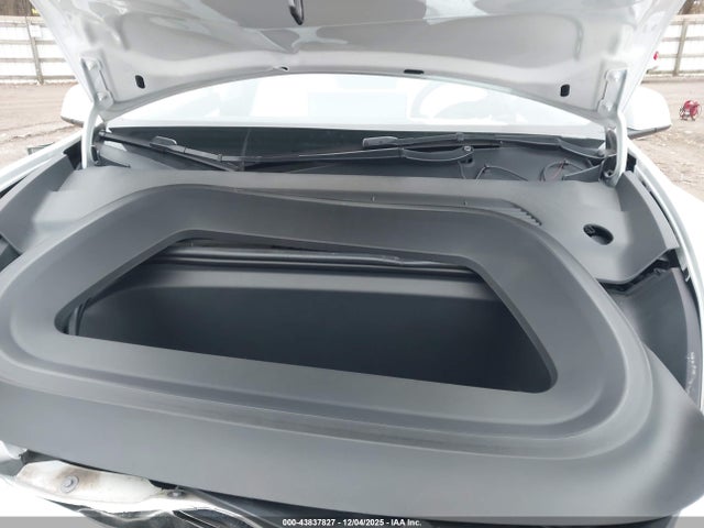 2021 TESLA MODEL Y 5YJYGDEF5MF244057 Photo 9