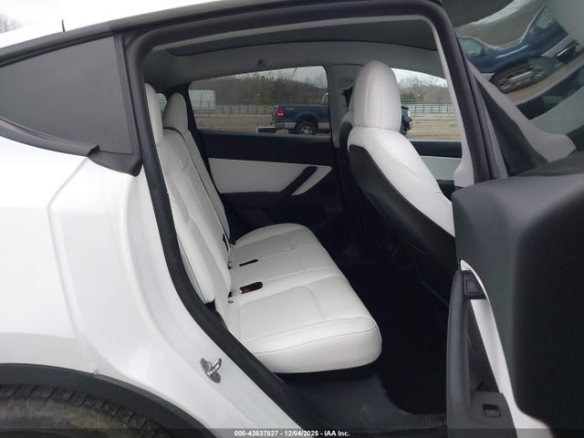 2021 TESLA MODEL Y 5YJYGDEF5MF244057 Photo 7