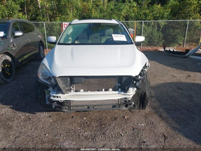 2017 VOLVO XC60 YV440MDU2H2131885 Photo 5