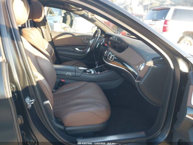 2018 MERCEDES-BENZ S 560 WDDUG8DB0JA419300 Photo 4