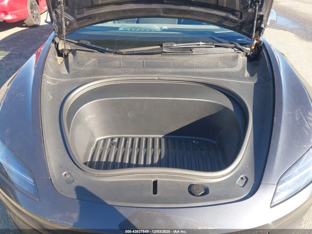 2025 TESLA MODEL 3 5YJ3E1EB6SF024032 Photo 9